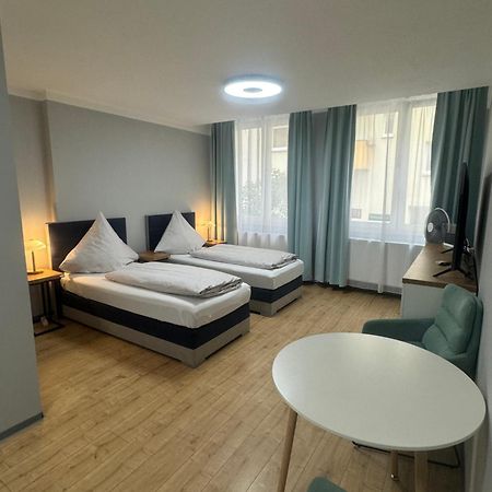 Studio Apartment Am Hauptbahnhof N.4 Norimberga Esterno foto